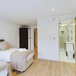 Pass The Keys Stylish 4-Bed3-Bath In Shoreditch